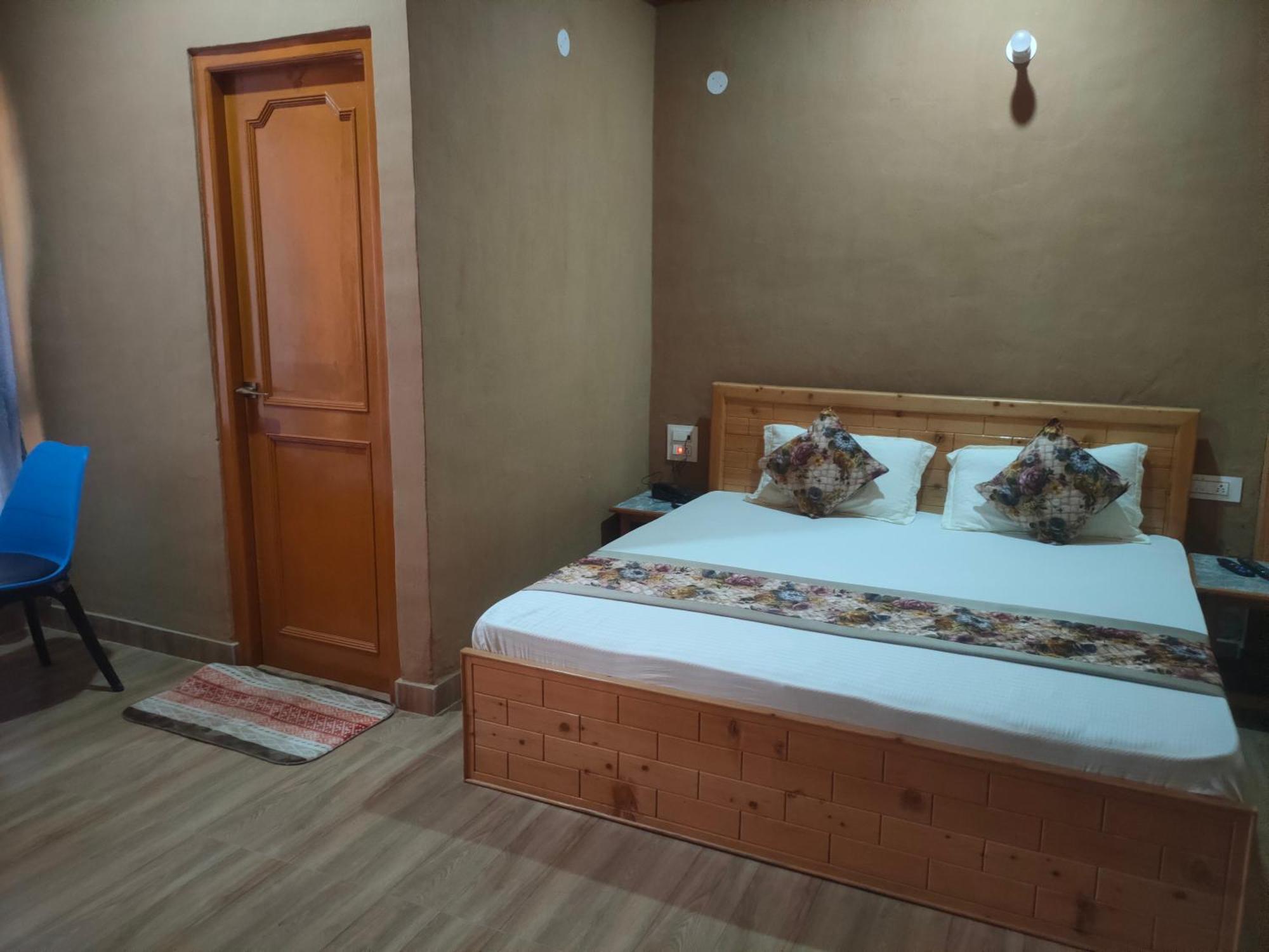Hotel Cozy Haven Mandi Exterior foto